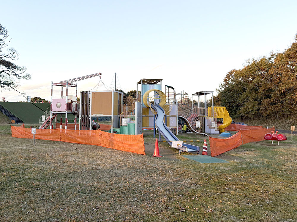 屋外複合遊具修繕